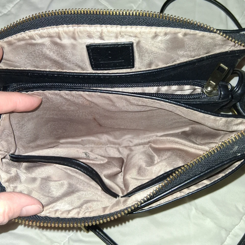 Classic Joy Susan Black Leather Crossbody Bag - Minimalist Everyday Style